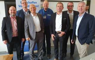 Referentengruppe v. li.: Zeno Hug (BSI), Sebastian Schroeder (Accenture), Thomas Binder (AAA), Bernd Sebald (VVB), Roland Bloesch (SAP), Alexander Strahleck (SalesForce), Carsten Ratzlaff (Oracle)